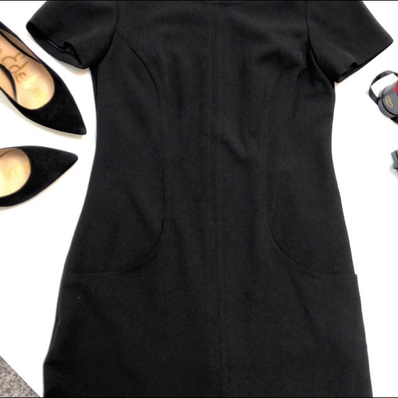 Like New! Vince Camuto Short Sleeve Sheath Dress - Picture 3 of 5